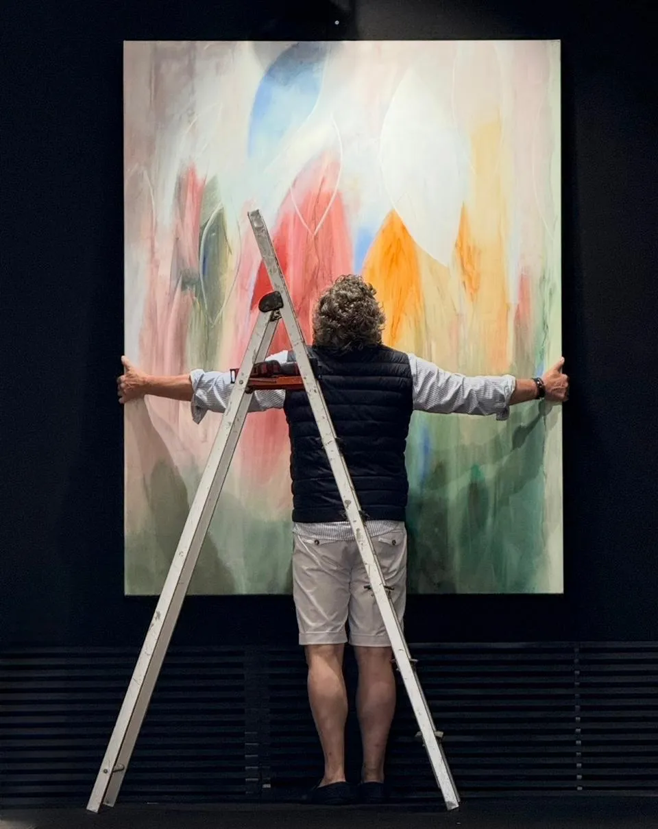 Visitors, artists and collectors at Matti Sirvio Art Galleria — photo 25